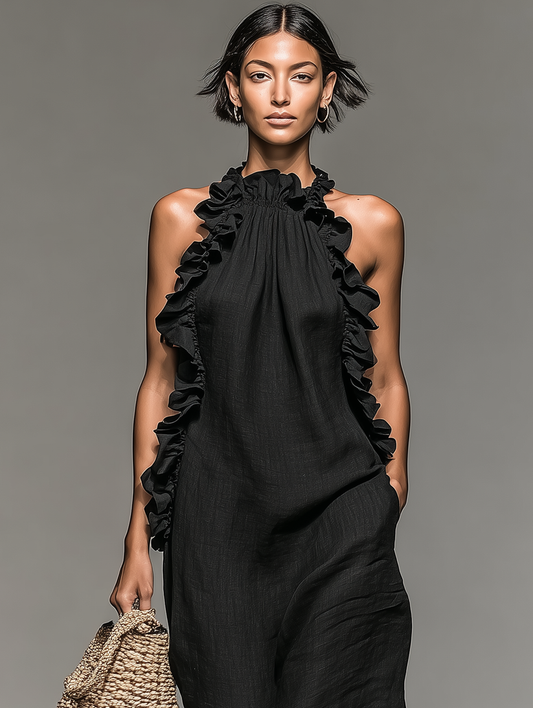 Vestido de mujer con cuello halter, sin mangas y ribete de volantes